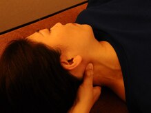 リフレスペース/頭の付け根をほぐします