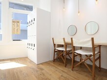 アイブロウサロン i. 東武宇都宮店【眉毛専門店】【３月１日OPEN（予定）】/ドレッサーも完備