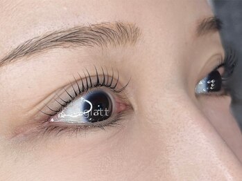 プラスグラッツ 恵比寿(+glatt)の写真/美しさと健やかさが同時に叶う、大人女性におすすめのサロン！上品な目元を叶えます♪