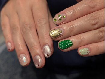 おまかせアシメネイル