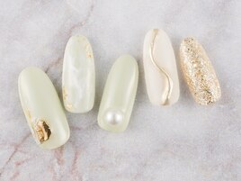 ホワイト×ゴールドニュアンス