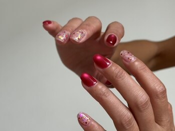 ロウズネイル 立川店(LOEWS NAIL)の写真/【Luxury lame'新導入】お洒落×可愛い”アクセサリー”のような最旬ネイル。毎日見惚れる指先に...