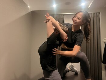 やみつきストレッチ 名古屋栄店の写真/22時まで営業◆身体の不調を根本改善するマンツーマンストレッチ専門店!整ったしなやかなお身体に導きます!