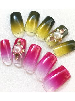 アンベリール ネイルサロンアンドスクール(embellir)/華やかストーンネイル¥4800