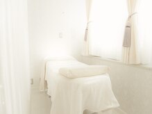 ダイヤモンドアイズ 銀座店(DIAMOND EYES)の雰囲気（白を基調とした綺麗な店内でゆっくりお過ごし頂けます）