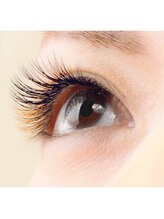 ブルームジュエル(Bloom Jewel)/さりげなく目尻にカラー☆