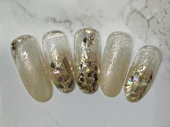 ラリュールネイル(L'Allure nail)/ゴールド×シェルネイル¥8200