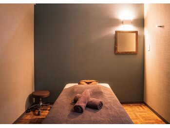 リラクゼーションサロン ティヨール 松坂屋高槻店(RELAXATIONSALON TILLEUL)/落ち着いた店内でゆったりと。