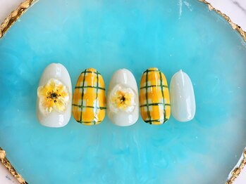 ネイルサロン フローリア(nail salon Florir)/お花×チェックネイル