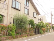 ホーム(home.)の雰囲気（一軒家の2階をスタジオへ改装し、とても静かな空間です）