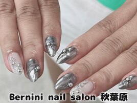 秋葉原ネイル/手描きネイル/銀座