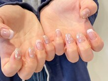 ルークネイル(LUKE)/持ち込み◯お花×フレンチネイル