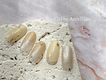 まろやかくすみイエローネイル