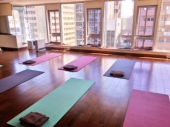 ホットヨガスタジオ ビープラス 天満橋店/レッスンスタジオ♪