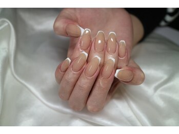 ネイルサロン R/フレンチ×カラー