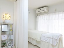 サロンドルネ(Salon De Rene)の雰囲気（温かみのある空間で、初めての方も安心してお過ごしいただけます）