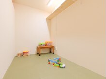 谷町さくら鍼灸院の雰囲気（お子様連れ大歓迎4畳の広いキッズスペース）