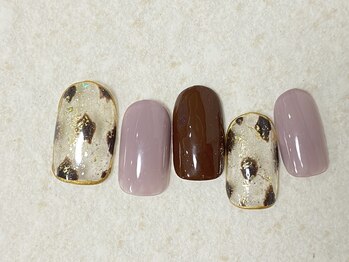 モモネイル(MOMO nail)/ヒョウ柄ネイル