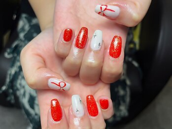 ブランシュネイル(BlancheNail)/赤いリボンって目を引いちゃう！