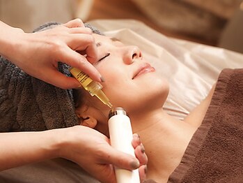 サロン ド エムジョリー(Salon de M Jolie)の写真/【韓国最新美容 当店注目度No.1脂肪分解液レモンボトル 】脂肪を分解・排出を促すことで小顔効果も期待◎