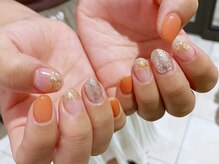 ネイルズ ララ(nails Lala)/オレンジシェルネイル。