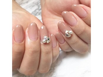 シエル アンド ネイル ココカラ(Le ciel&Nail kokokara)/華やかビジュー