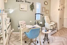 ネイルズティーナ 泉ヶ丘(Nails Tina)