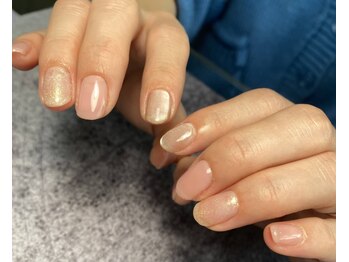 アールドットジーネイル(R.G NAIL)の写真/完全個室のプライベートサロン。周りの目を気にせず、落ち着いてゆっくり施術を受けれるのが魅力です◎