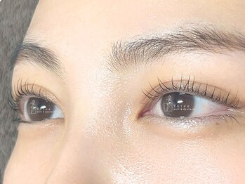 ネイルアンドまつげエクステ専門サロン スリー(THREE)/立ち上げデザイン