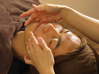 サロンド アーク(Salon de ARC)の写真/【お肌をキレイにしたい方必見！】ニキビケア・美白に◎乾燥・敏感肌もOK！光フェイシャルもオススメ♪