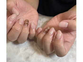 【NATSUMI】秋のチェックネイル