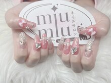 ミュウミュウ(miumiu)/春ネイル