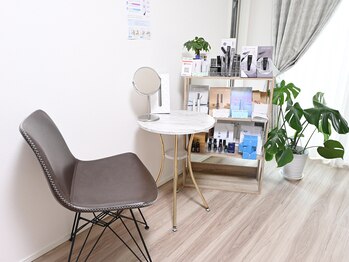 サロン アキ(Salon Aki)/