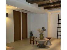 シグサ 横浜(SIGUSA)/非日常的な空間の中で