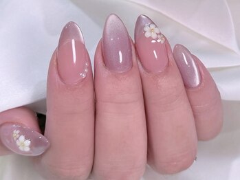 ミュウミュウ(miumiu)/春ネイル