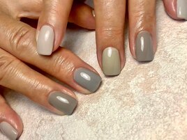 ハンド / グレー