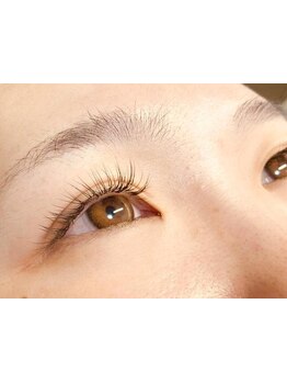 ナチュラル上品な目元にしたい