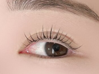 シエナ(ciena)の写真/マツエクのモチに自信あり◎せっかくつけたのにすぐ取れてしまう…そんなお悩みはcienaで解決♪