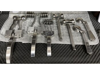 藤が丘名倉堂鍼灸接骨院/構造器具