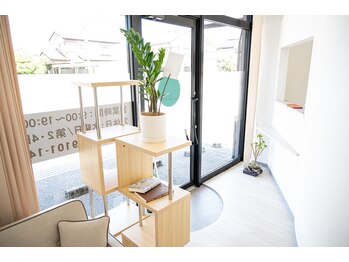 リッシュはり灸整体院/半円の小さなかわいい玄関で