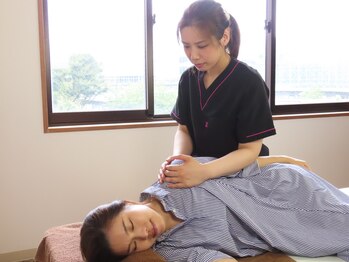 カイロプラクティック ガーデン/肩こりや肩甲骨のコリを取ります