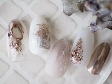 ヴィヴィアン ネイル(Vivian nail)/ニュアンスホイルアートネイル