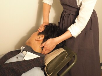 クラリティー(Clarity)の写真/男性にも人気のヘッドスパ◎お仕事帰りの来店もOK！疲れやストレス負債を解消してパフォーマンスUP！