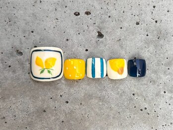 北欧手描きレモン