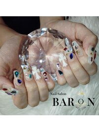 宝石ネイル