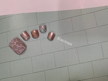 クワイ(Qui)/タイル柄フットアート