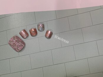 クワイ(Qui)/タイル柄フットアート