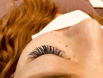 リアン(Liens)/強めのカールで華やかさを!