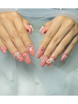 リュティーネイル(Reauty nail)の写真/徹底的にフォルムにこだわり指先が長くきれいに見える美フォルム♪丁寧なケアでモチの良さもUP！