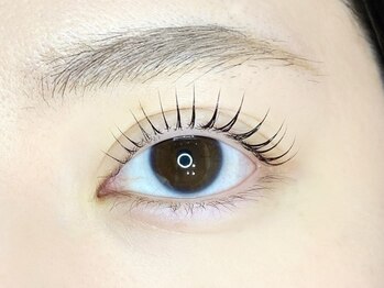 ロアアイラッシュ(Roa eyelash)の写真/特許取得技術！次世代まつパ”アップフォースリフト”でナチュラル～ぱっちりな目元まで再現◎